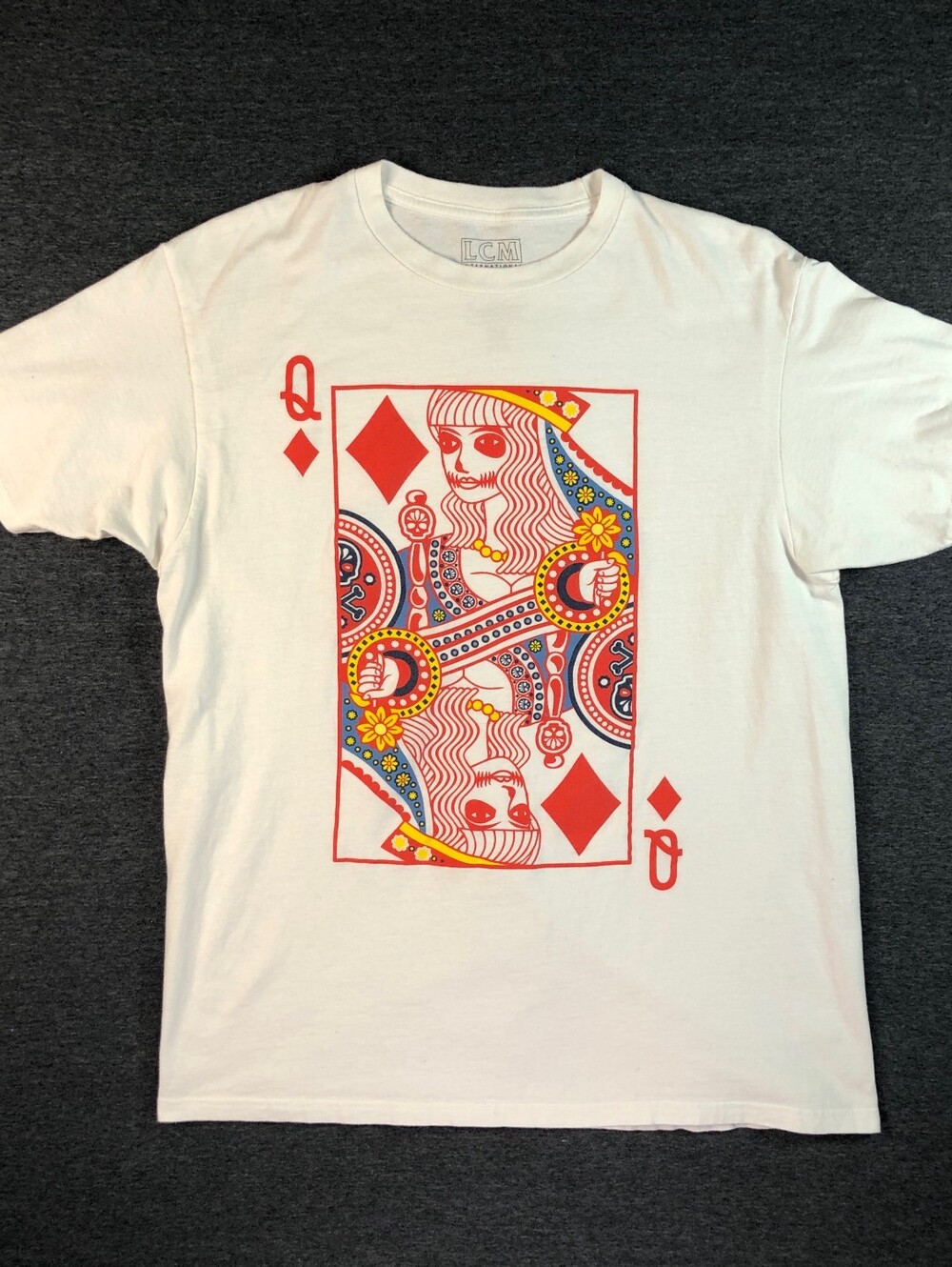 White Queen of Diamonds Graphic T-Shirt Size L